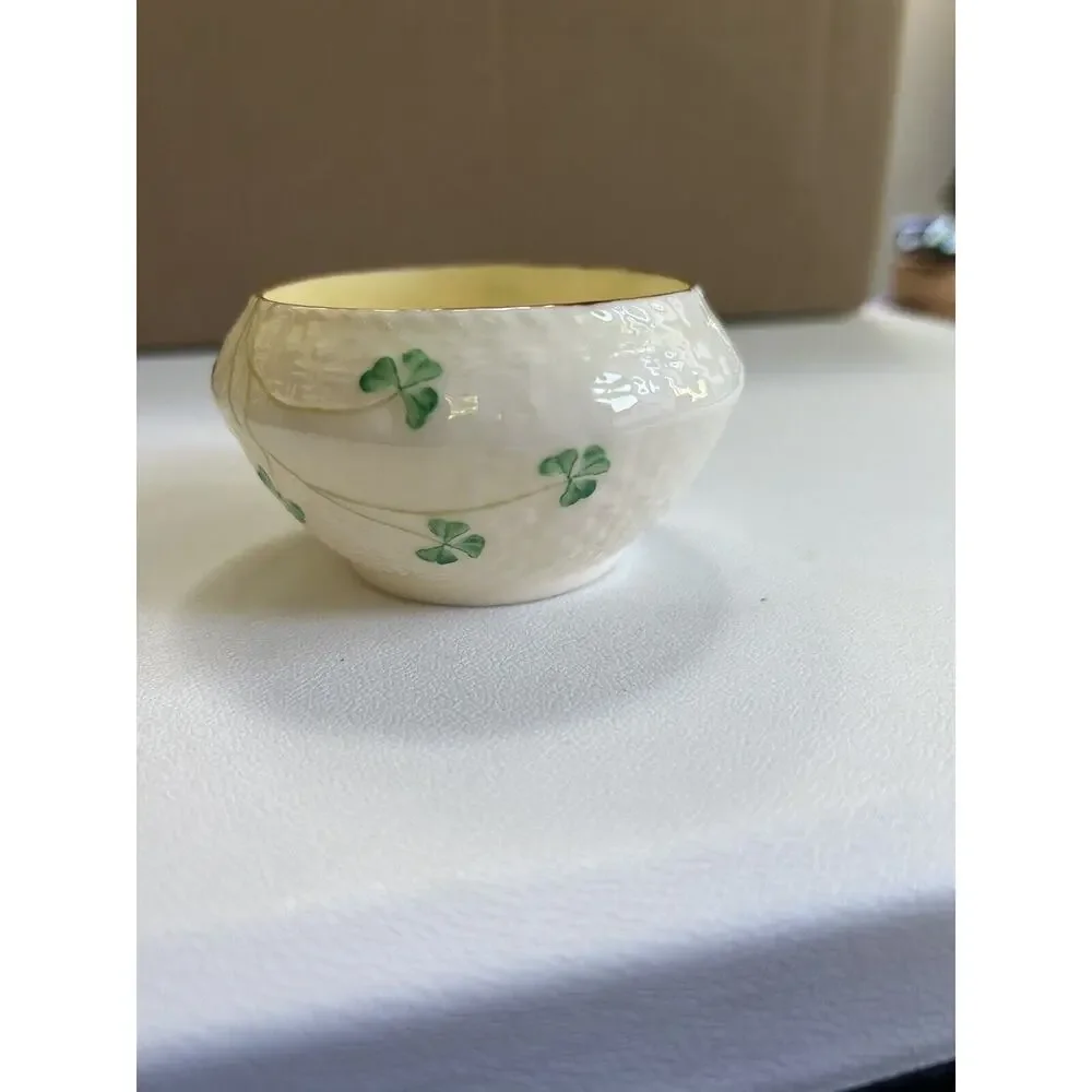 Belleek Shamrock Sugar Bowl Fermanagh Ireland Reg No 0857 - Picture 2 of 5